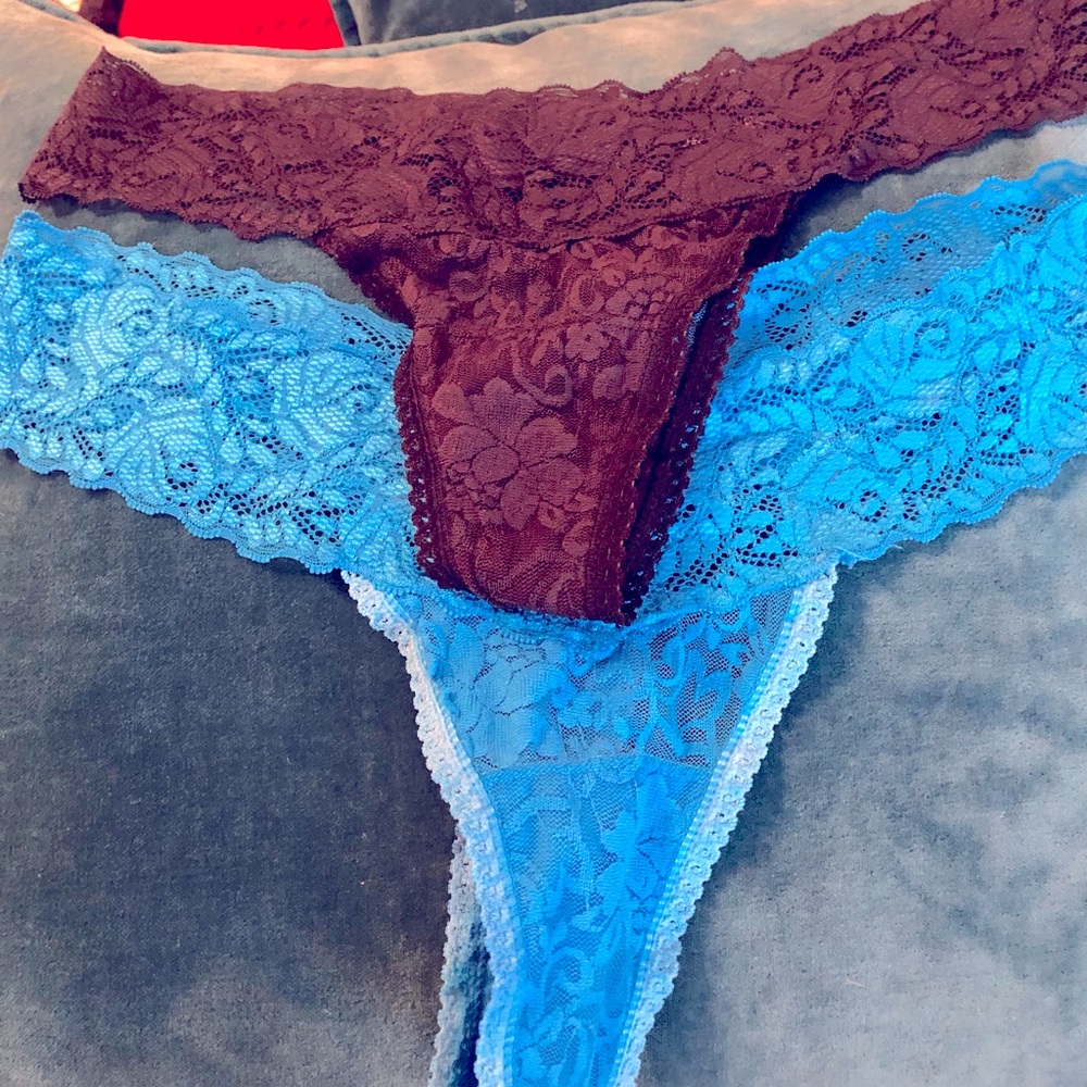 Frederick’s lace thong panties 2 size M never worn